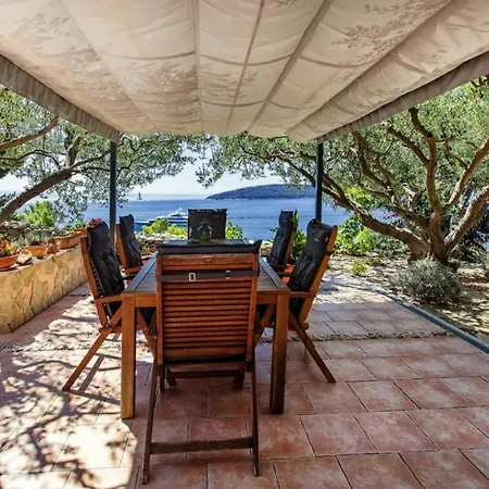 فيلة Teha -idylic Location & View In Park Forest *